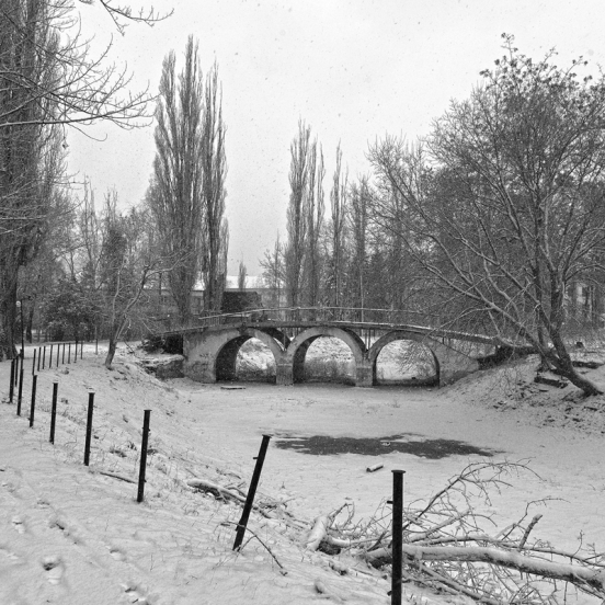 Зима - а мост и ныне там